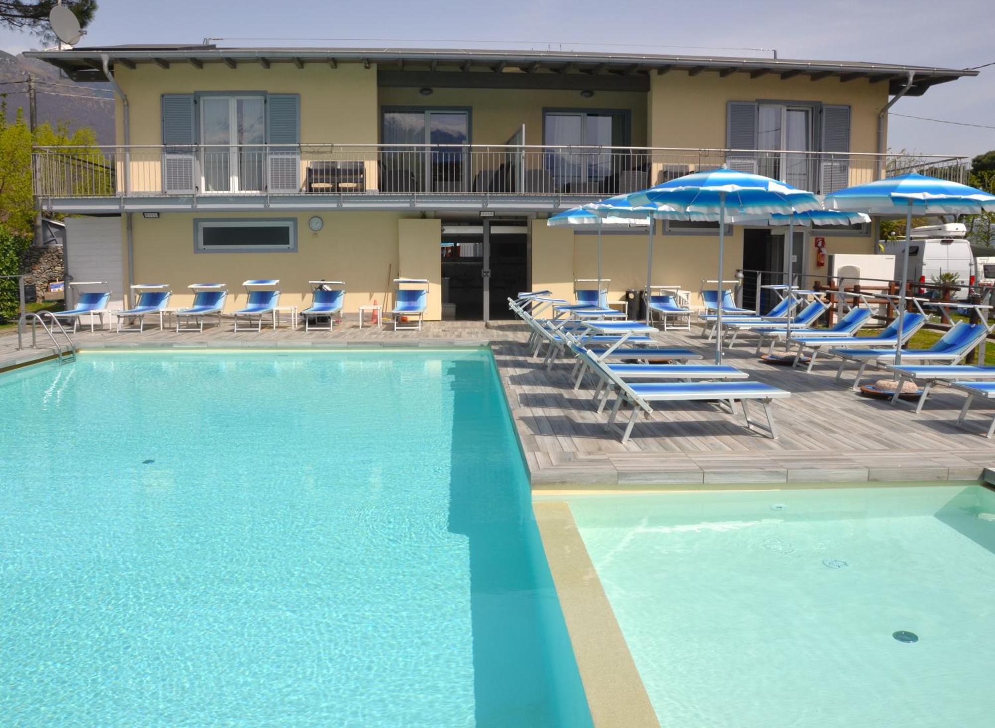 Camping Italia 90 Caravans Domaso Ngoại thất bức ảnh
