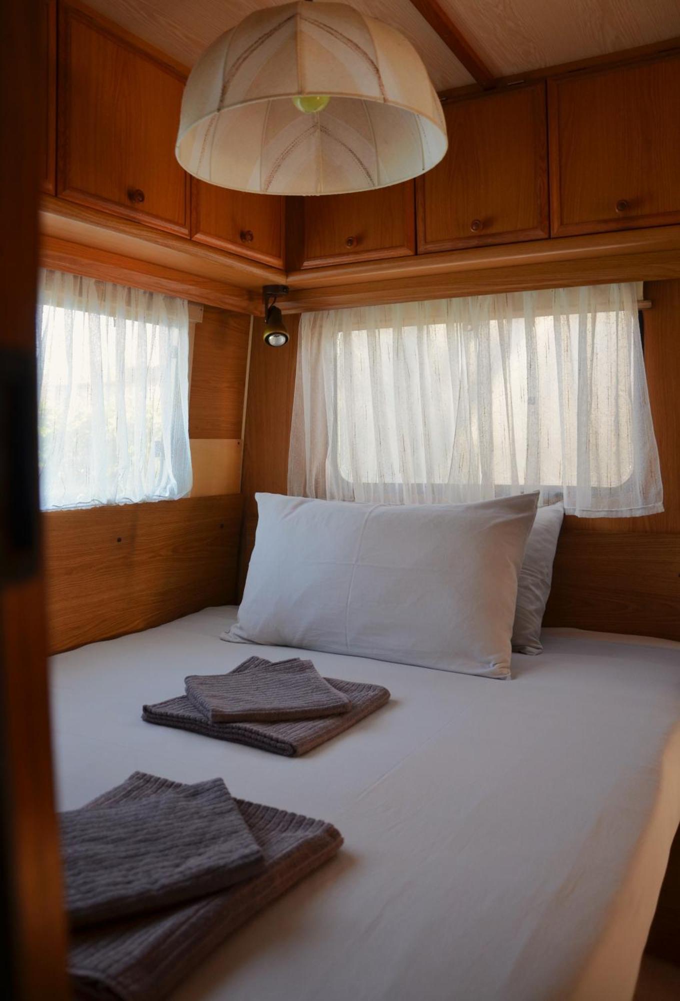 Camping Italia 90 Caravans Domaso Ngoại thất bức ảnh