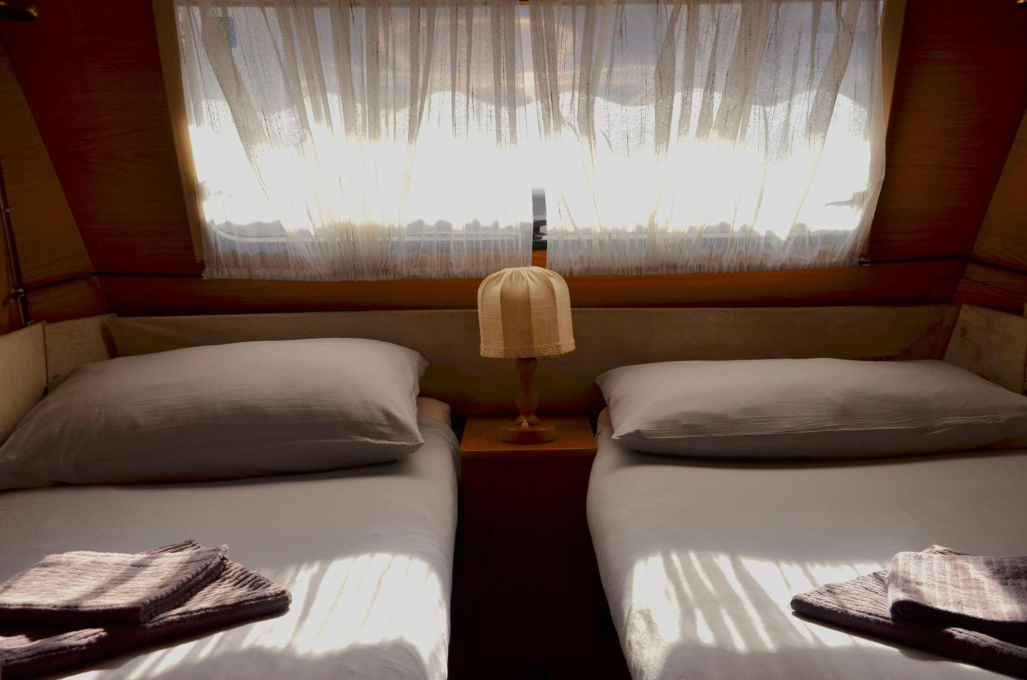 Camping Italia 90 Caravans Domaso Ngoại thất bức ảnh